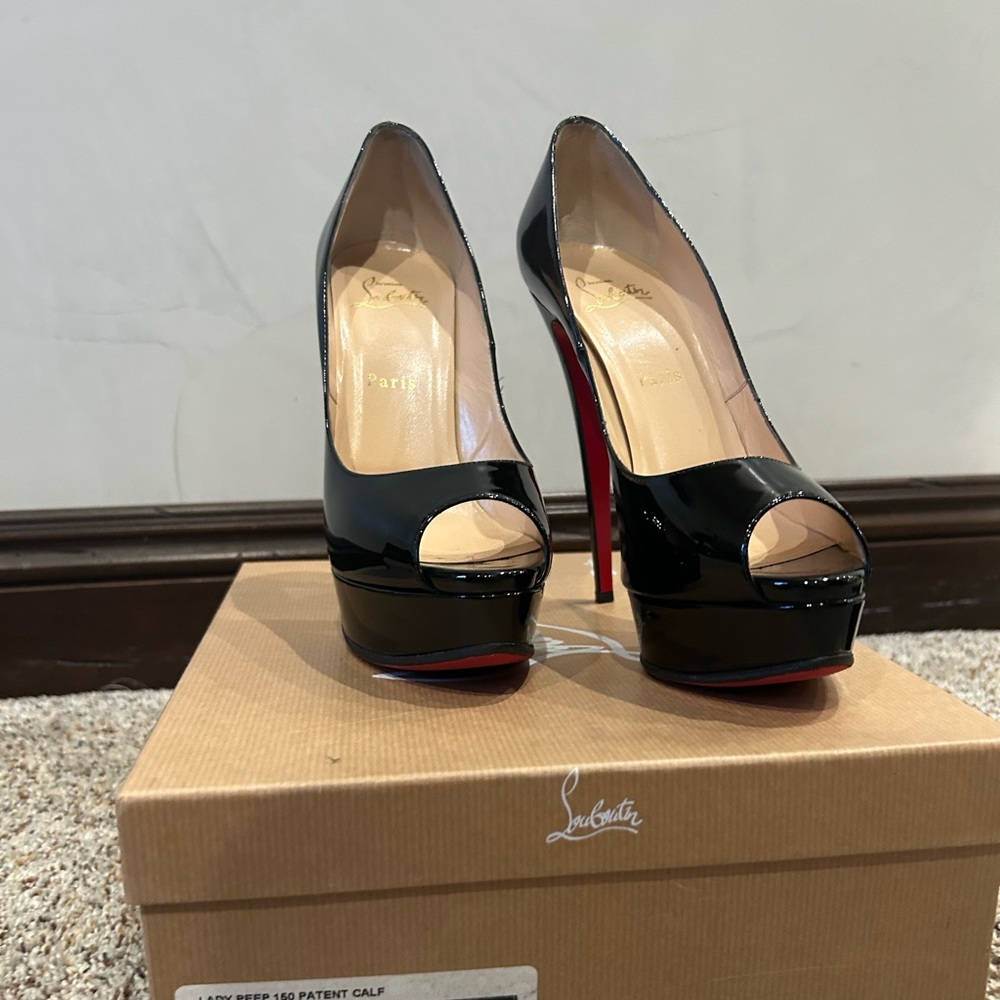 Christian Louboutin lady peep 160 patent calf in size 40